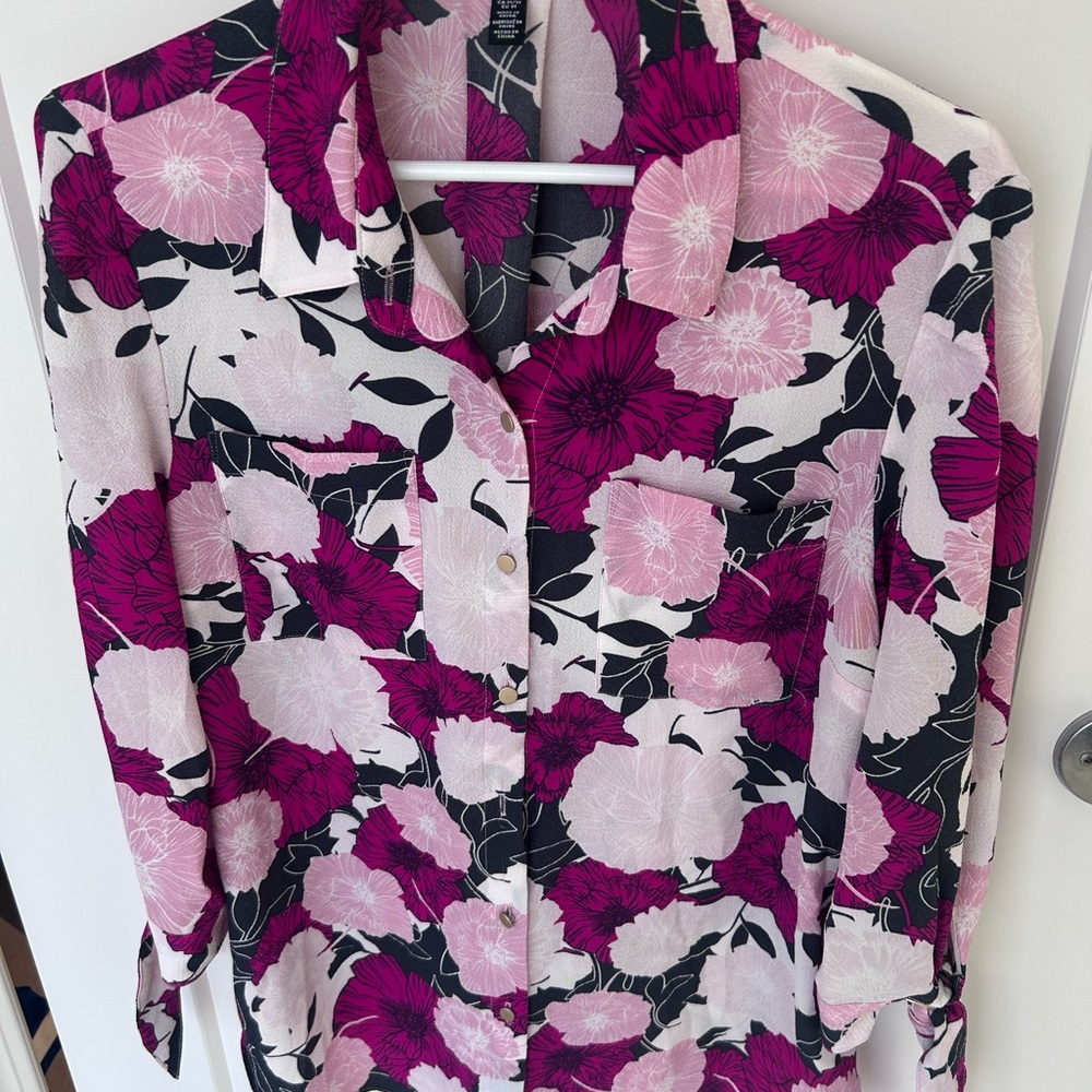 Jones New York Pink, White & Black Floral Button Down Shirt, EUC,
